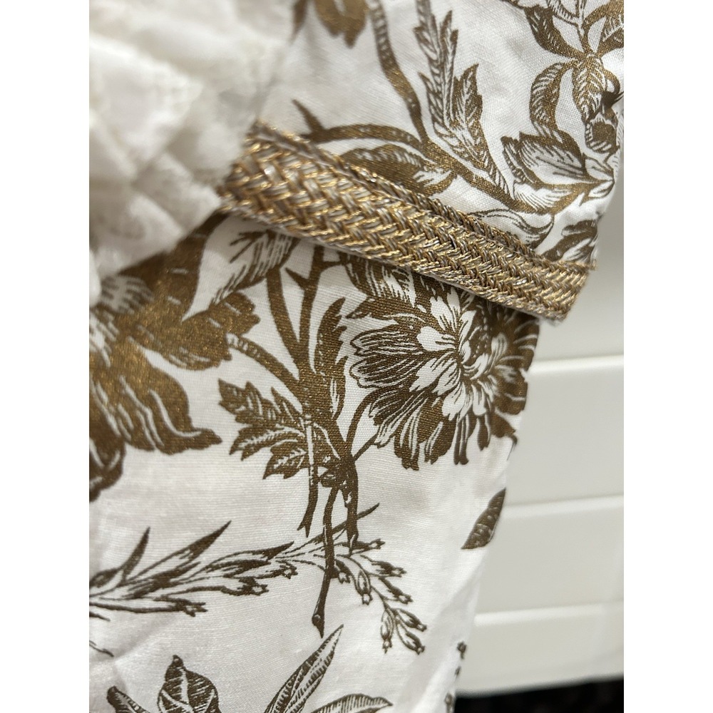 April Cornell Felicity Gold  Toile Floral Christmas Stocking‎ Crocheted Flower - Picture 4 of 12